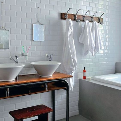 salle de bain carreau de métro, esprit vintage