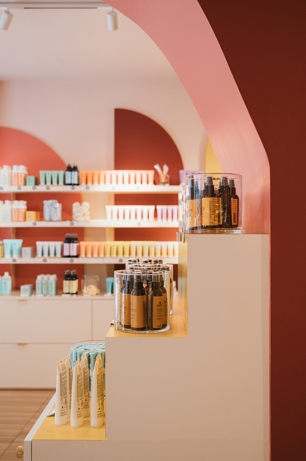noesis-annecy-avril-shop-produit-soin-beaute-maquillage-renovation