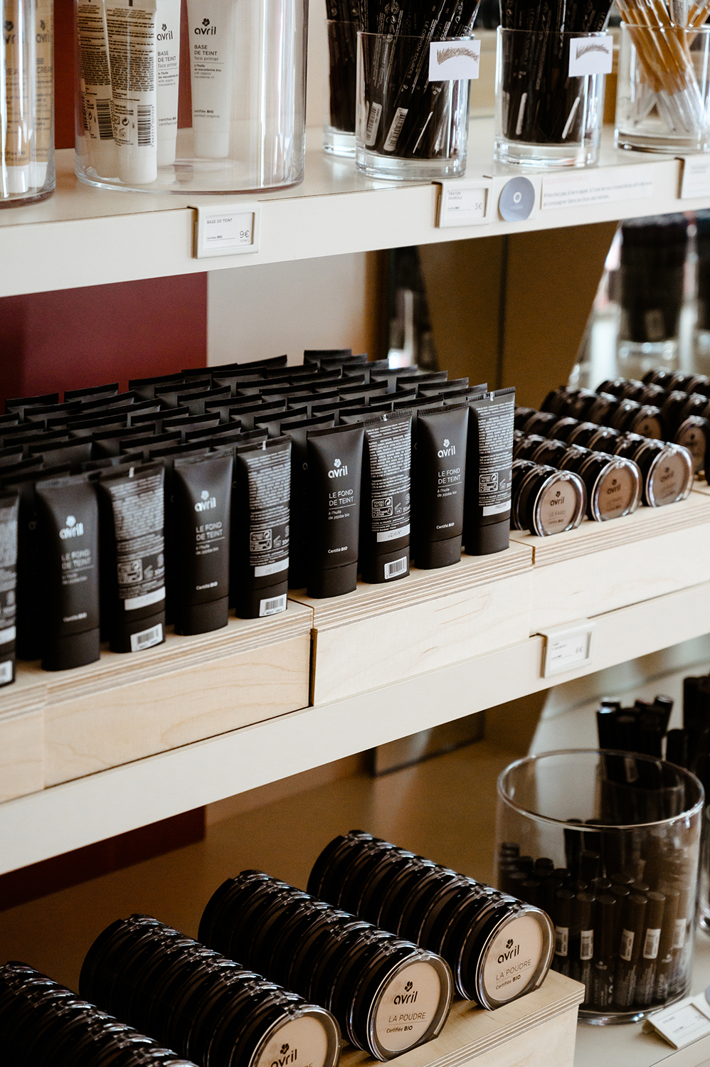 noesis-annecy-avril-shop-produit-soin-beaute-maquillage