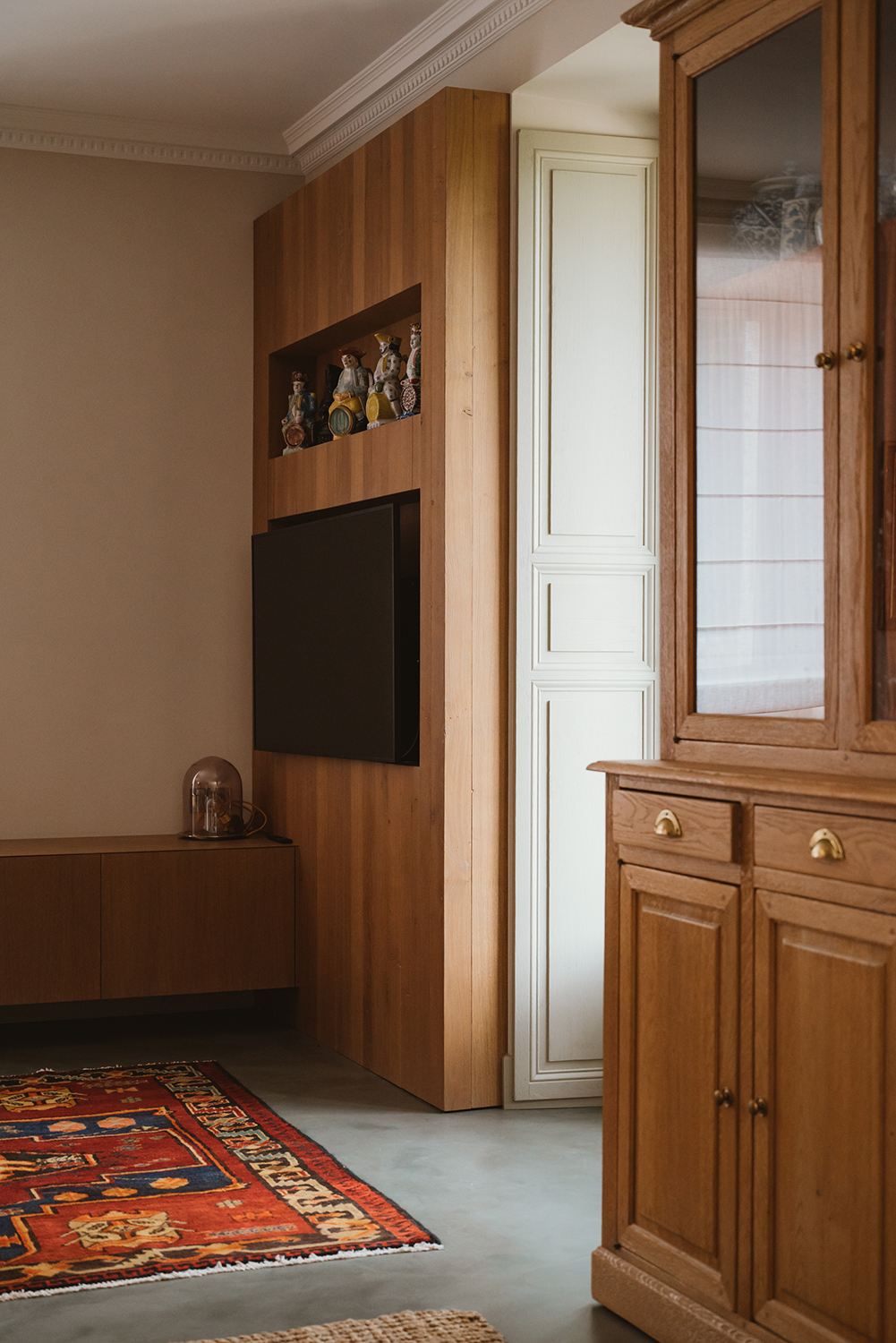 noesis-campagne-bauges-rénovation-meuble-tv-vintage